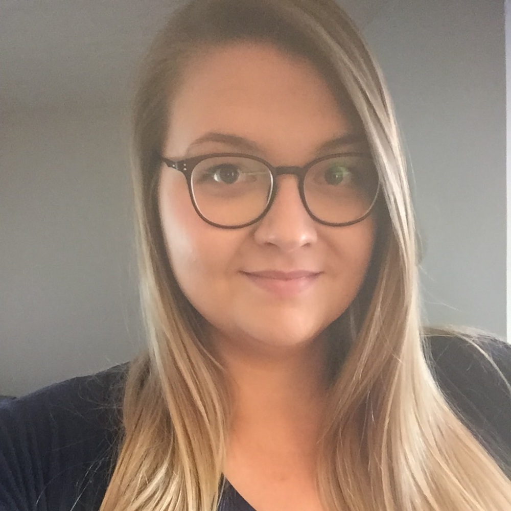 Meet your Posher, Nicole